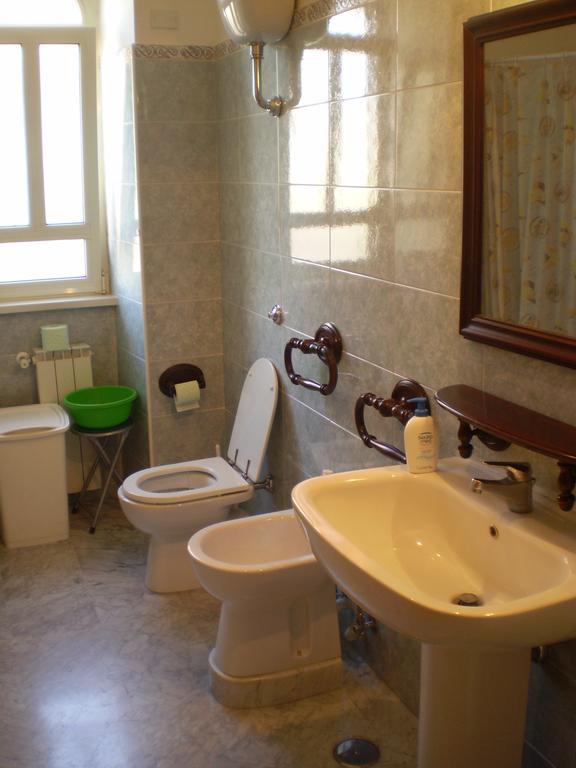 B&B Maria Grazia Рим Екстериор снимка